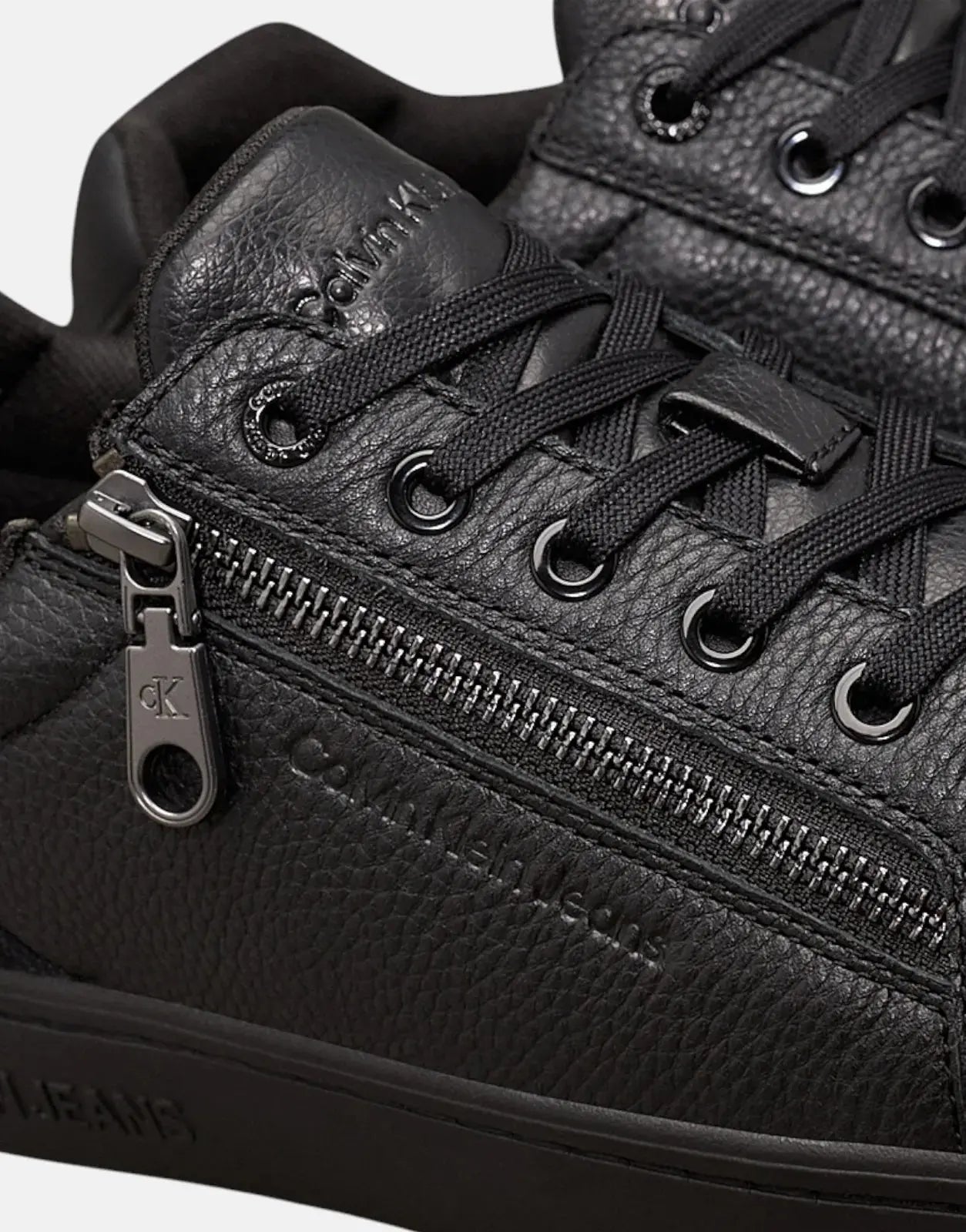 Calvin Klein Classic Cupsole Zip Low In Black Sneakers - Subwear