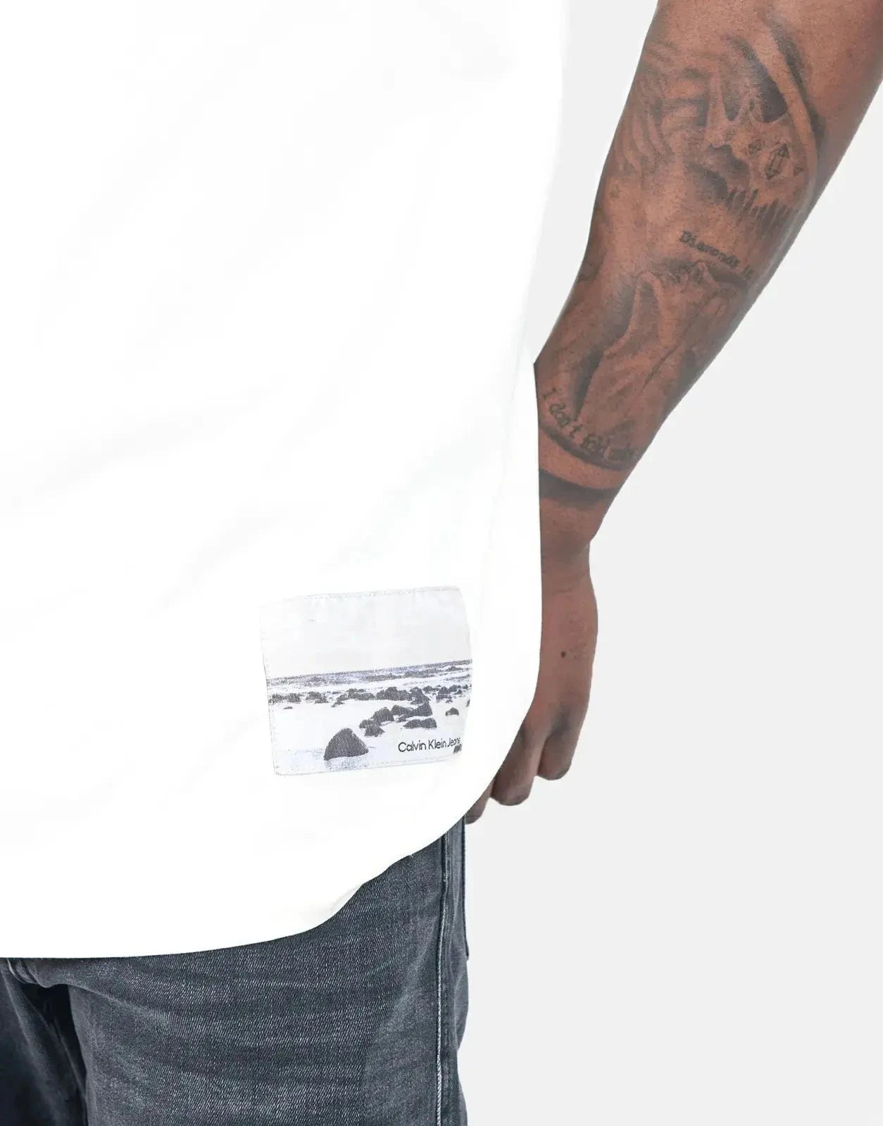 Calvin Klein Lenticular Shoreline T-Shirt - Subwear