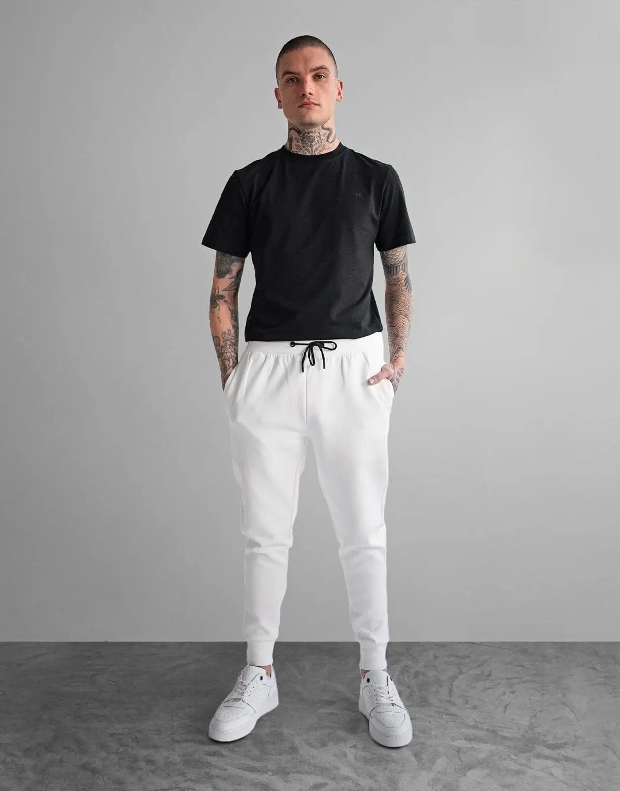 Fade Essential Sweatpants Off-White - Subwear