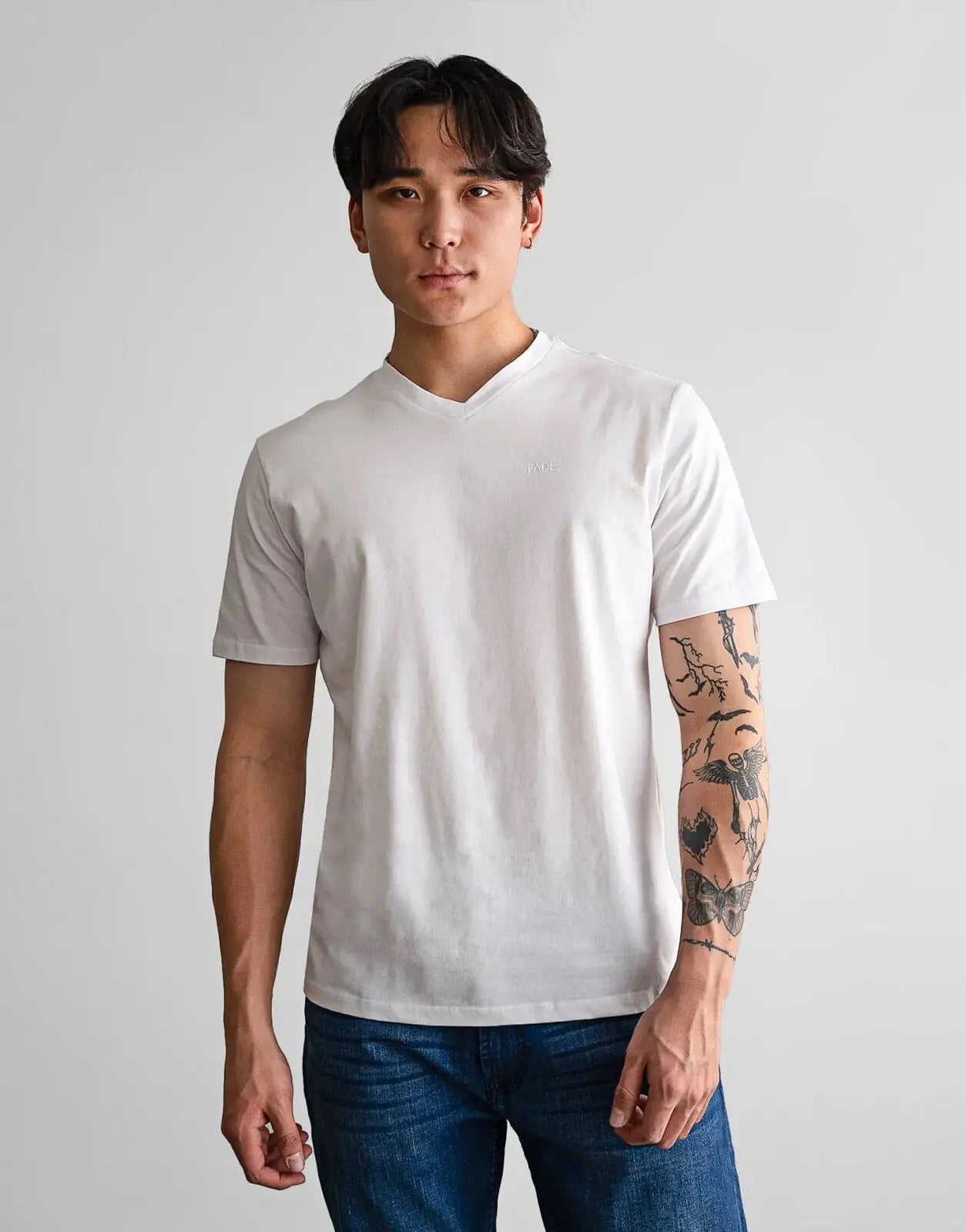 Fade Essential V-Neck White T-Shirt - Subwear