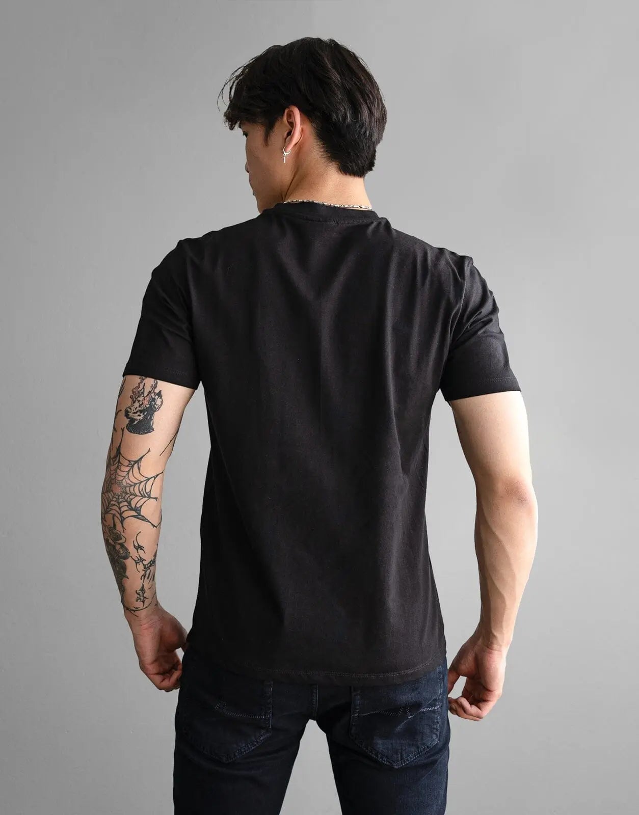 Fade Icon V-Neck Black T-Shirt - Subwear