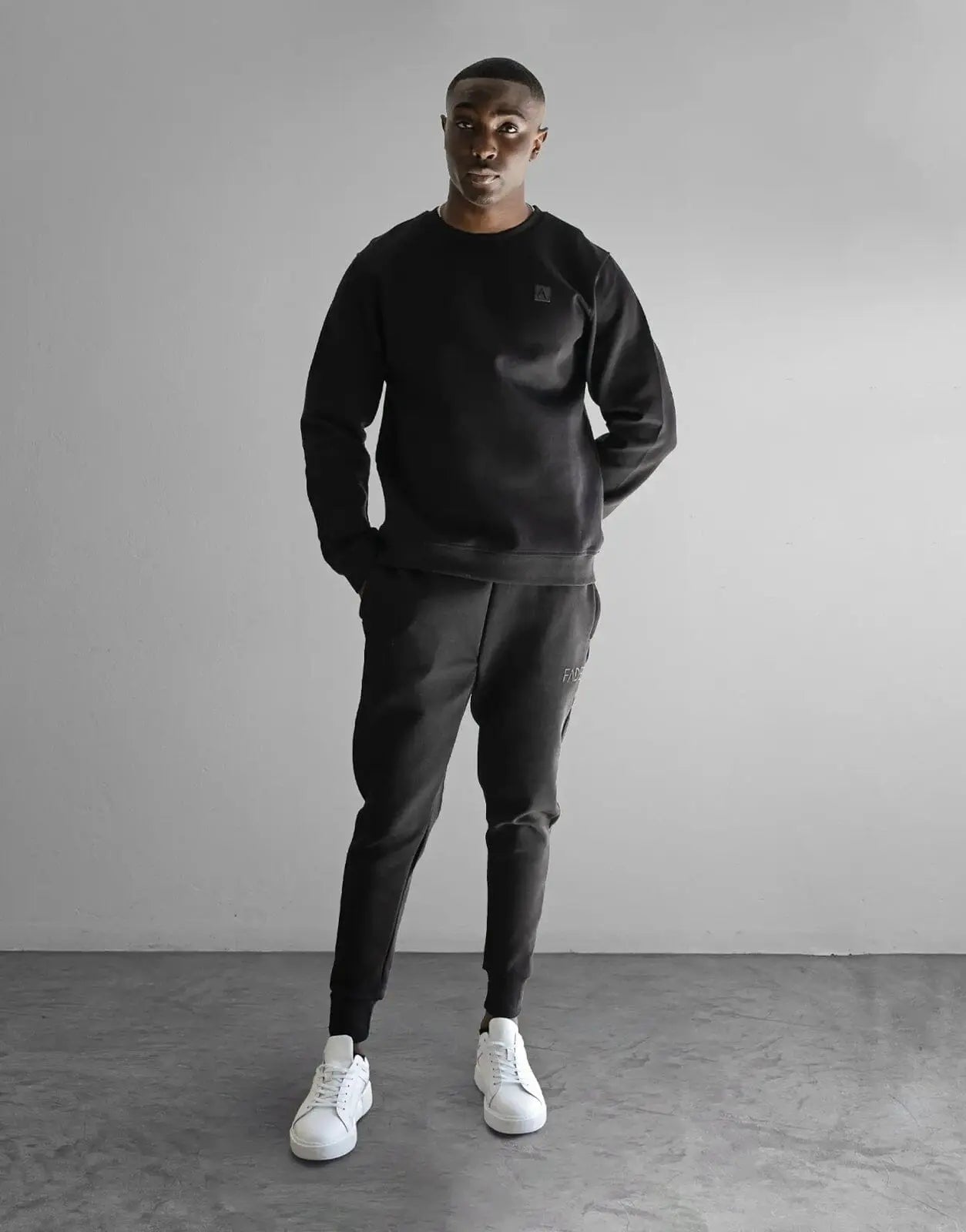 Fade Iconic Black Sweatshirt - Subwear