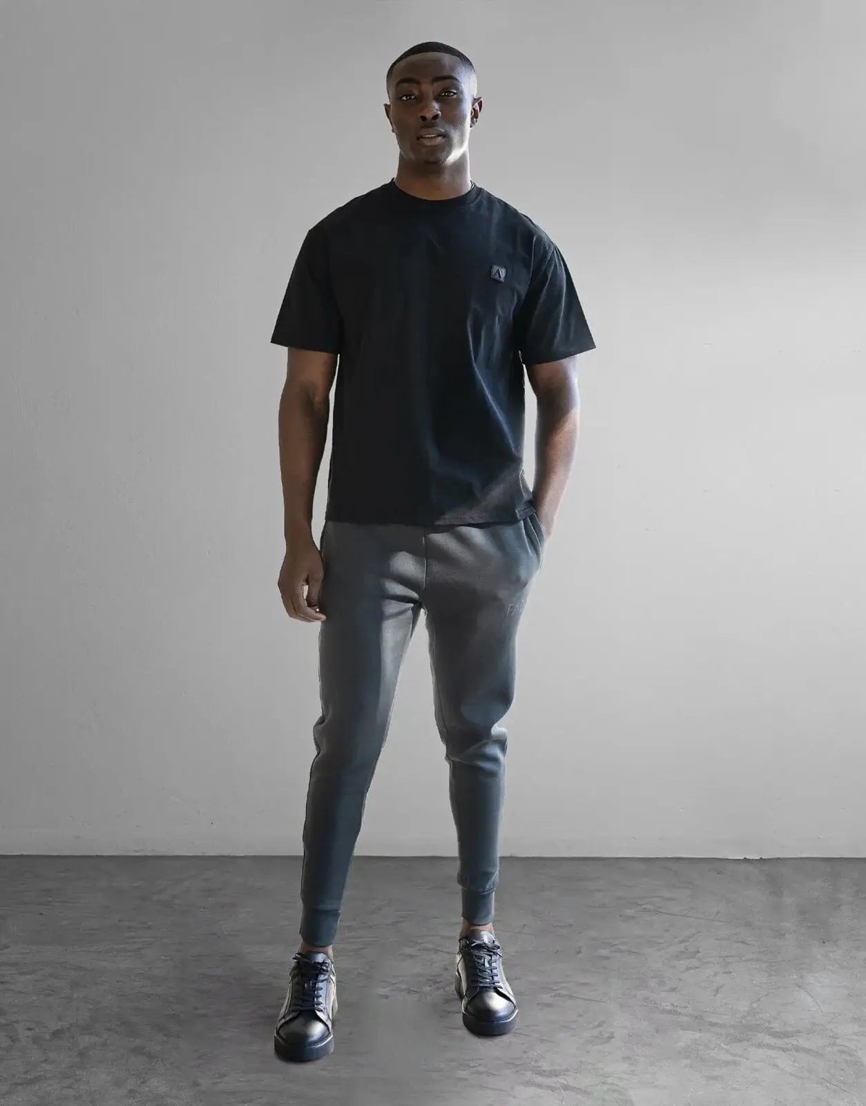 Fade Iconic Boxy Black T-Shirt - Subwear