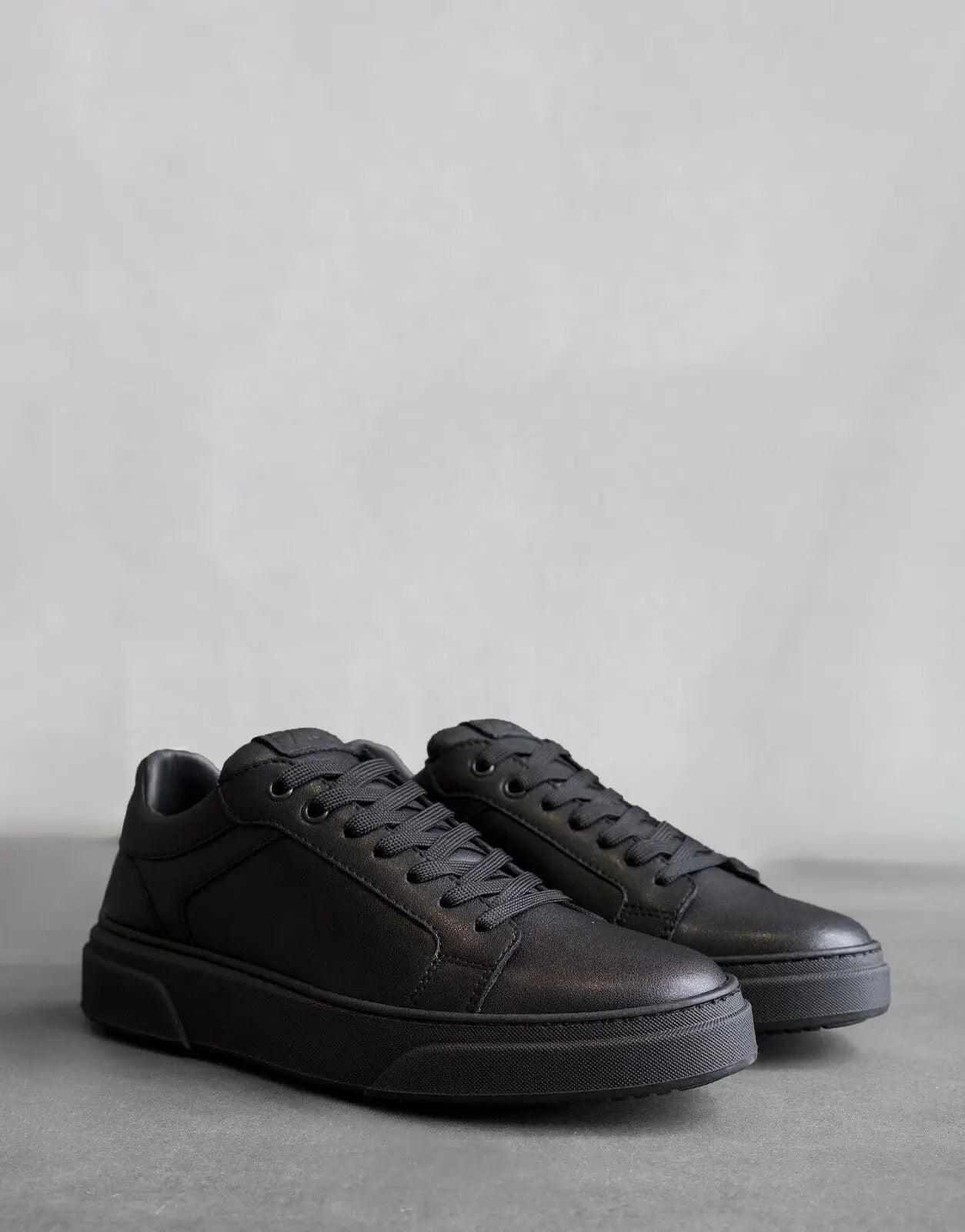 Fade Iconic II Black Sneaker - Subwear