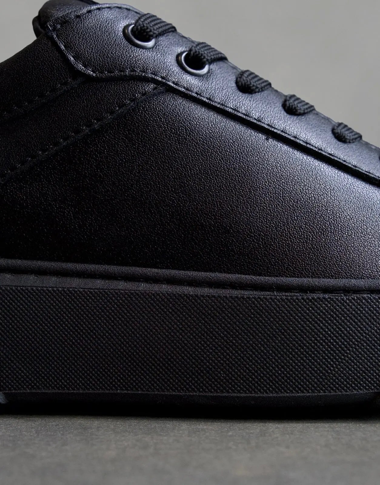 Fade Iconic II Black Sneaker - Subwear