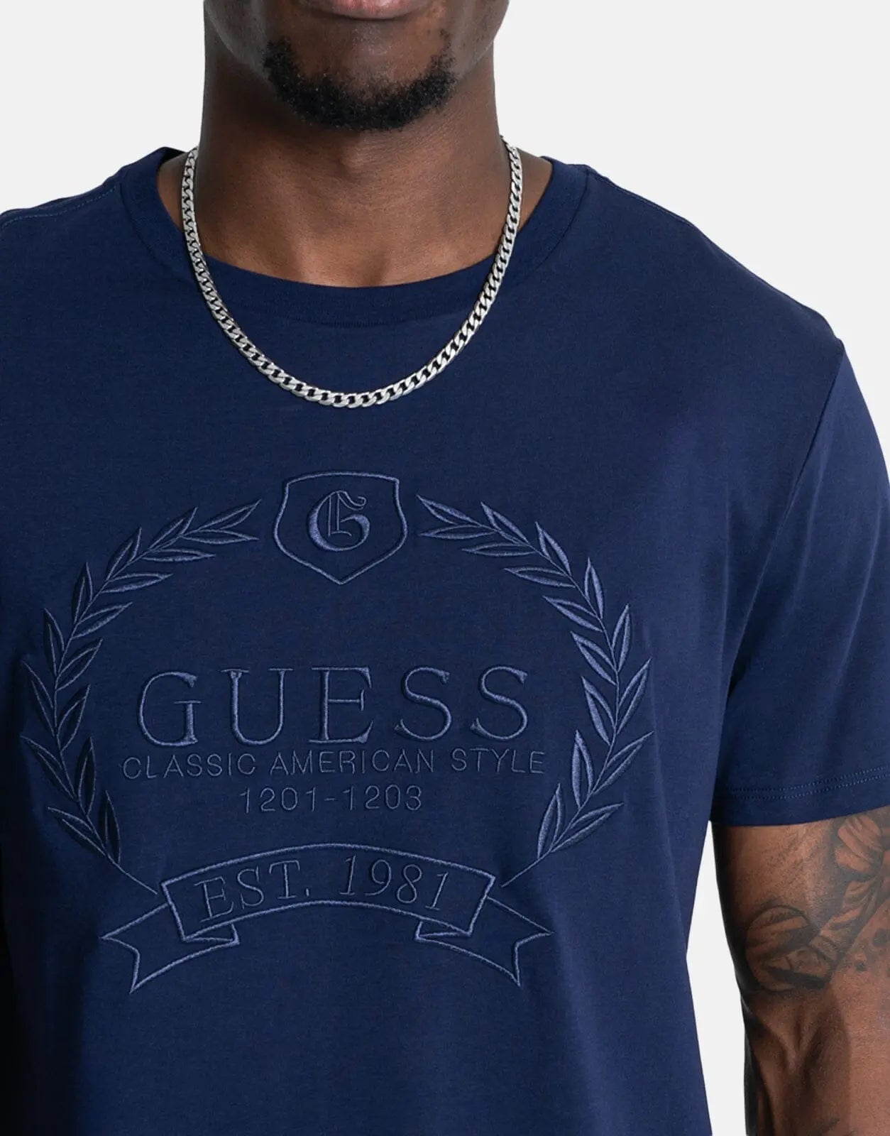Guess Classic Crest Logo Dark Blue T-Shirt - Subwear