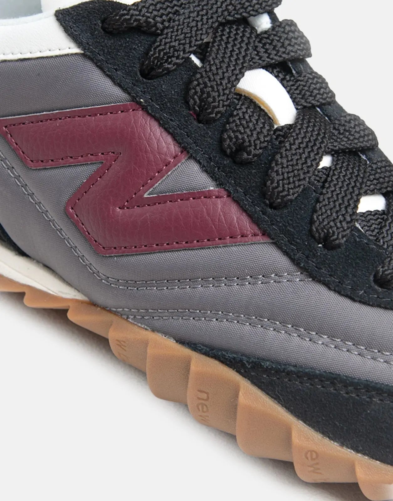 New Balance URC30V1 Sneakers - Subwear