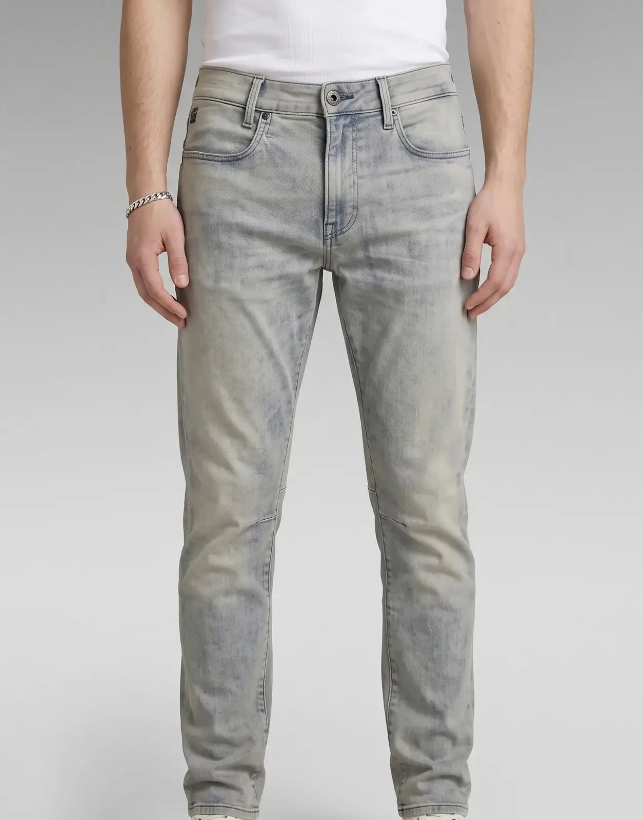 G-Star RAW D-Staq 3D Slim Antic Faded Radium jeans in light grey faded denim, front view