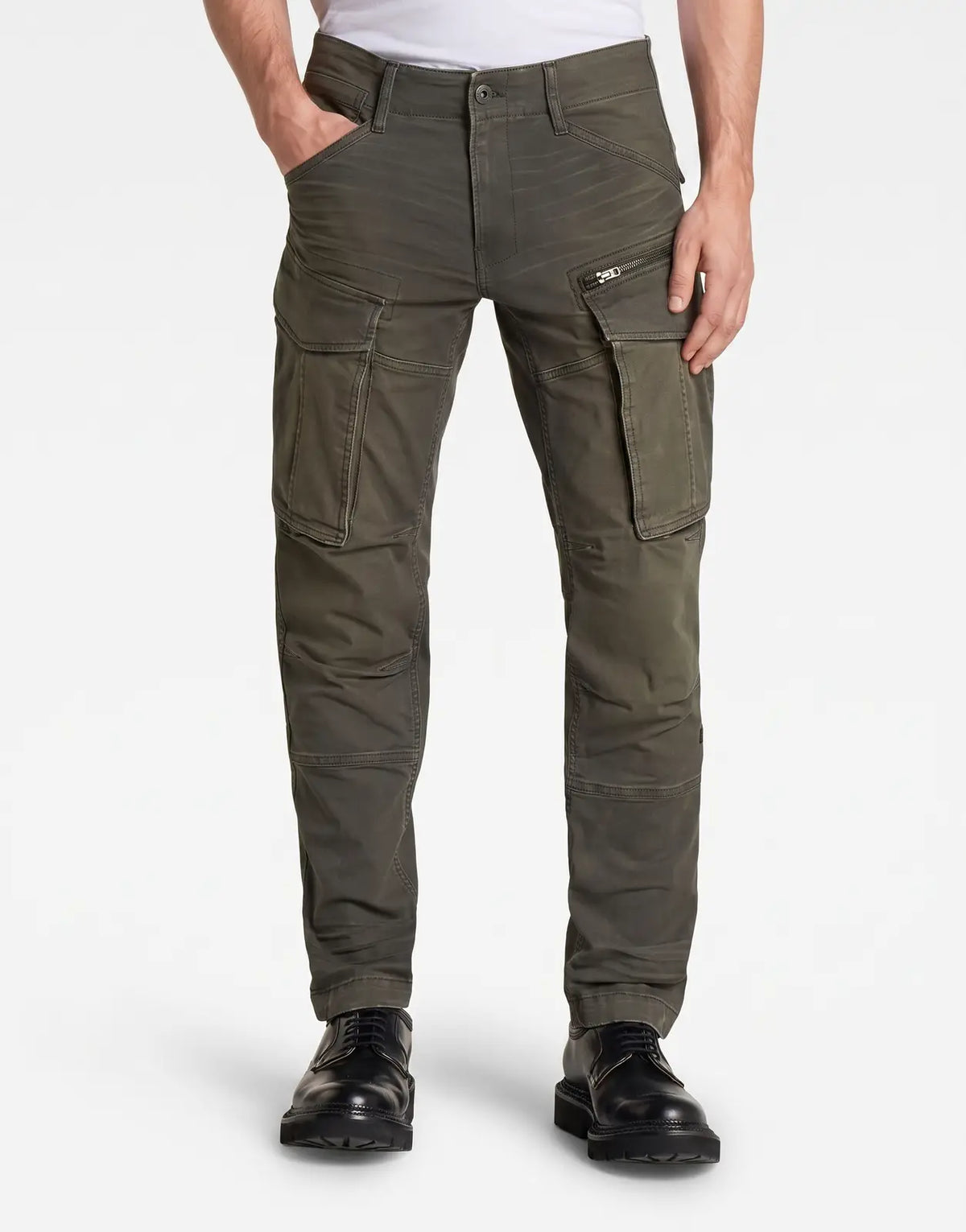 G-Star RAW Rovic Zip 3D Regular Tapered Cargo Vintage Dust pants in olive green with a zippered thigh pocket.