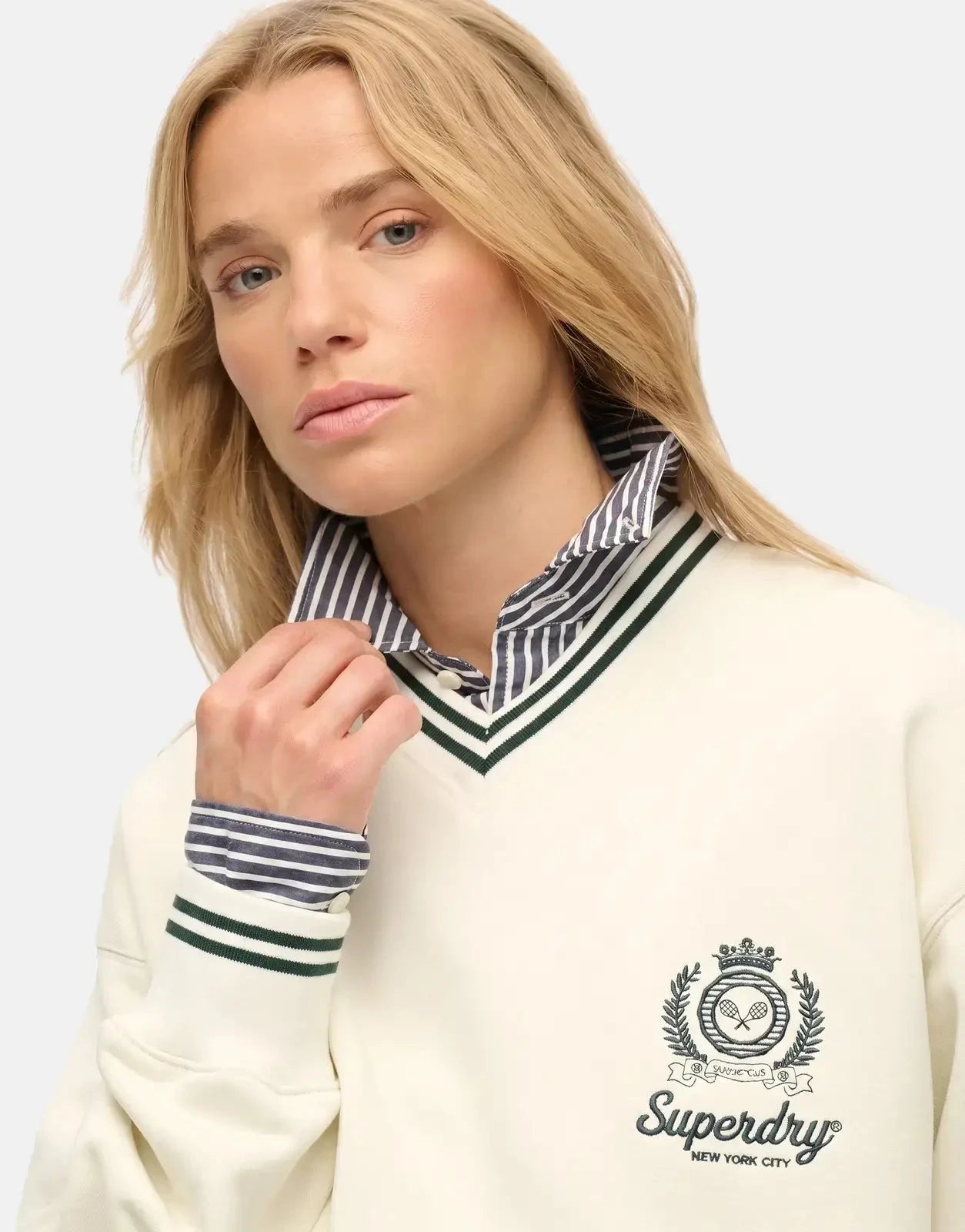 Superdry Country Club Loose Crew Off White Sweatshirt - Subwear