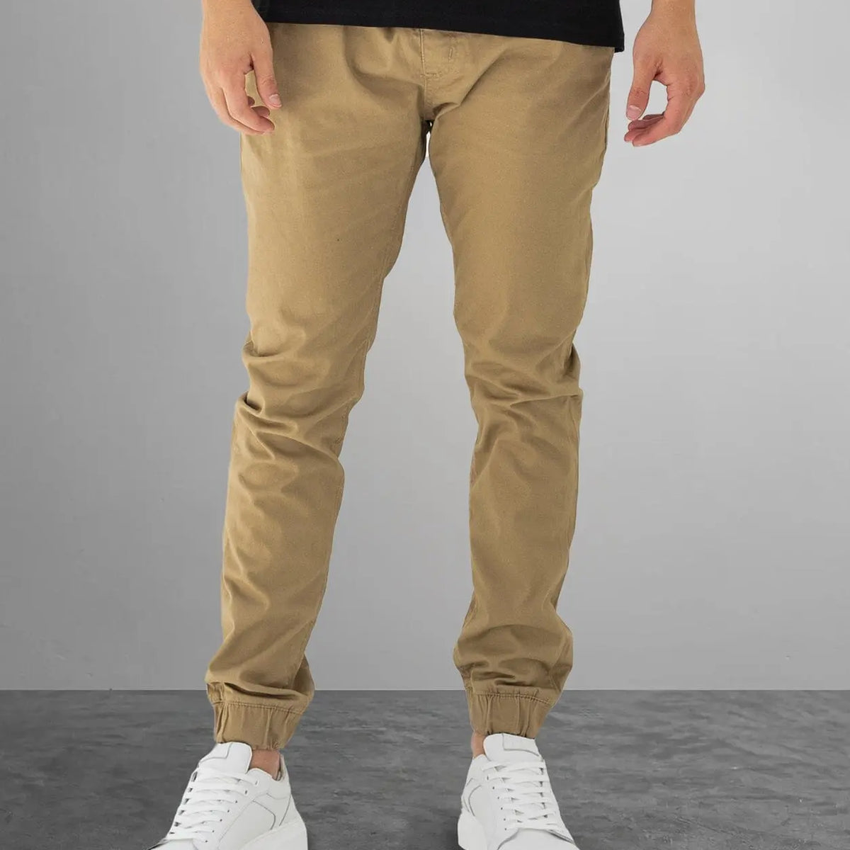Fade Essential Cuffed Jogger Stone Subwear