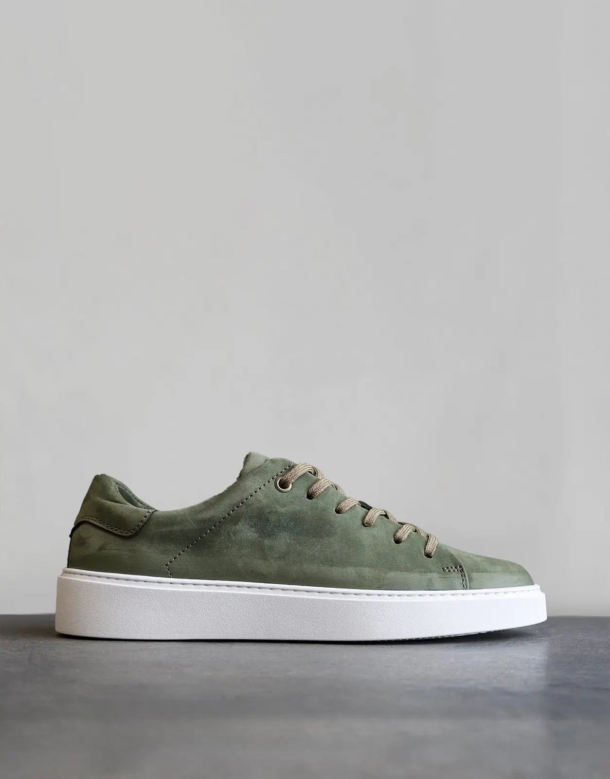 Fade Essential Green Sneakers - Subwear
