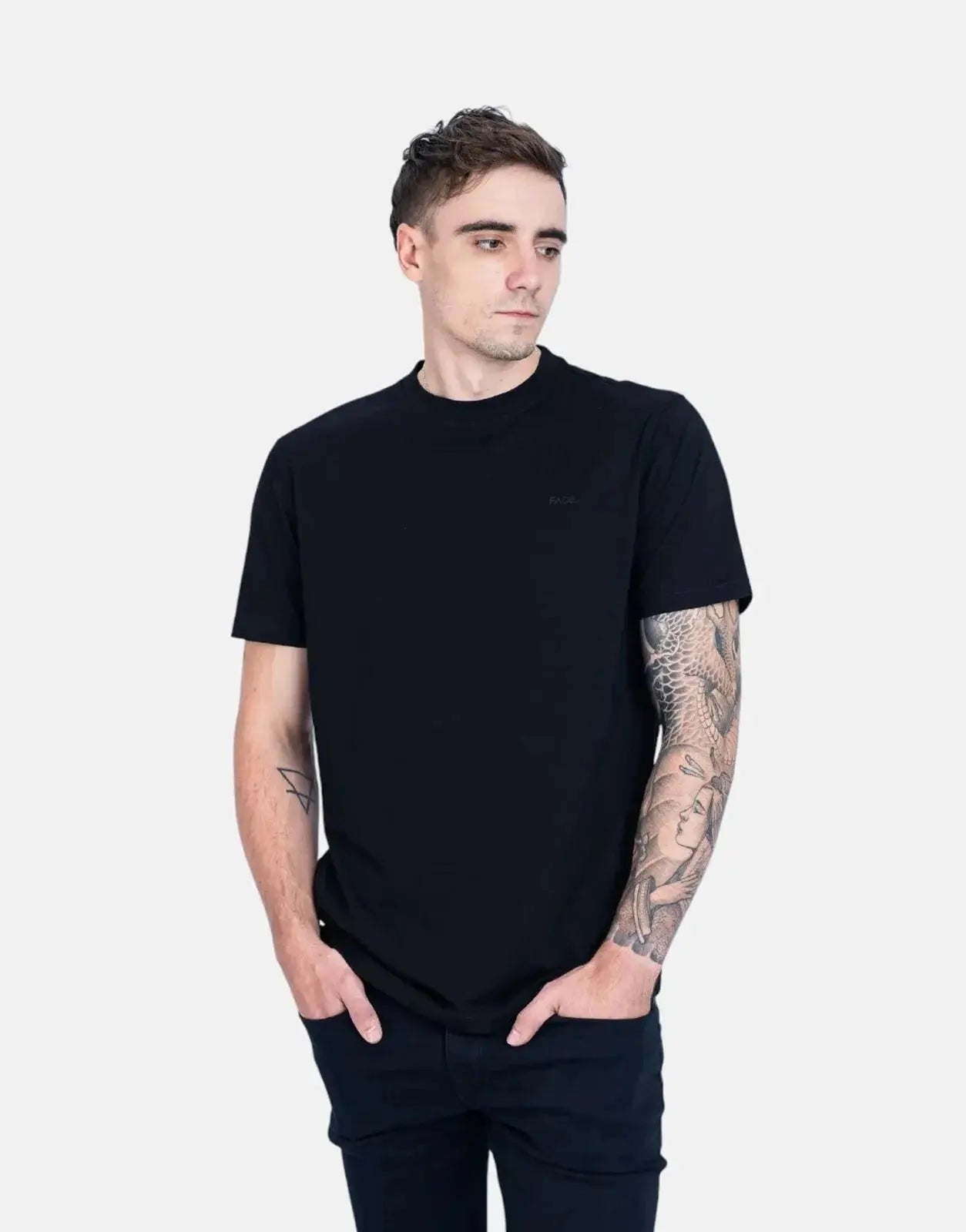 Fade Essential Slim Black T-Shirt - Subwear