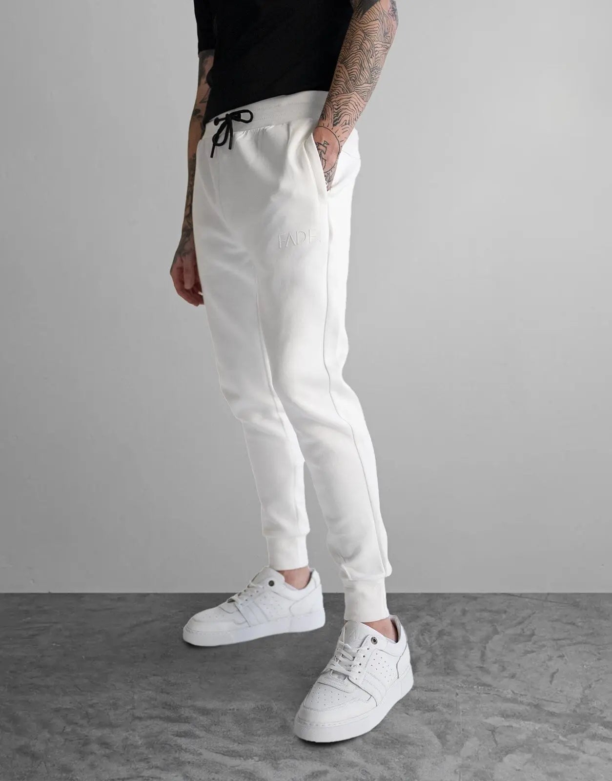 Fade Essential Sweatpants Off-White - Subwear