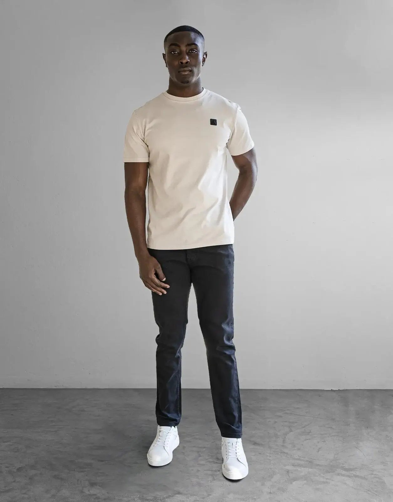Fade Iconic Badge Stone T-Shirt - Subwear