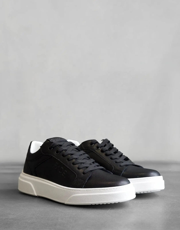 Fade Iconic II Black/White Sneaker - Subwear
