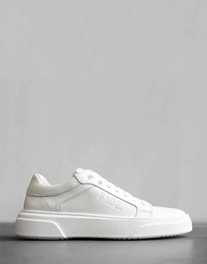 Fade Iconic II White Sneaker - Subwear