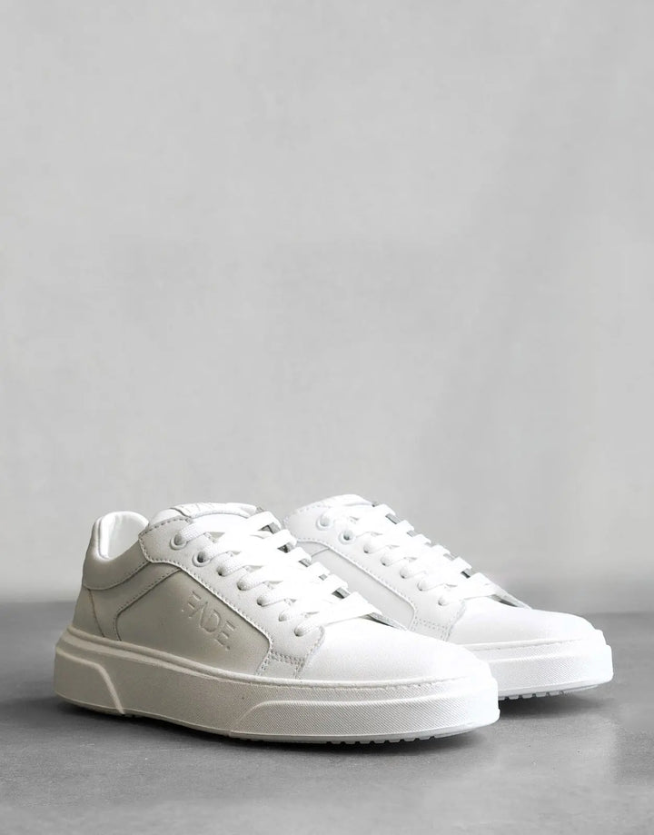 Fade Iconic II White Sneaker - Subwear