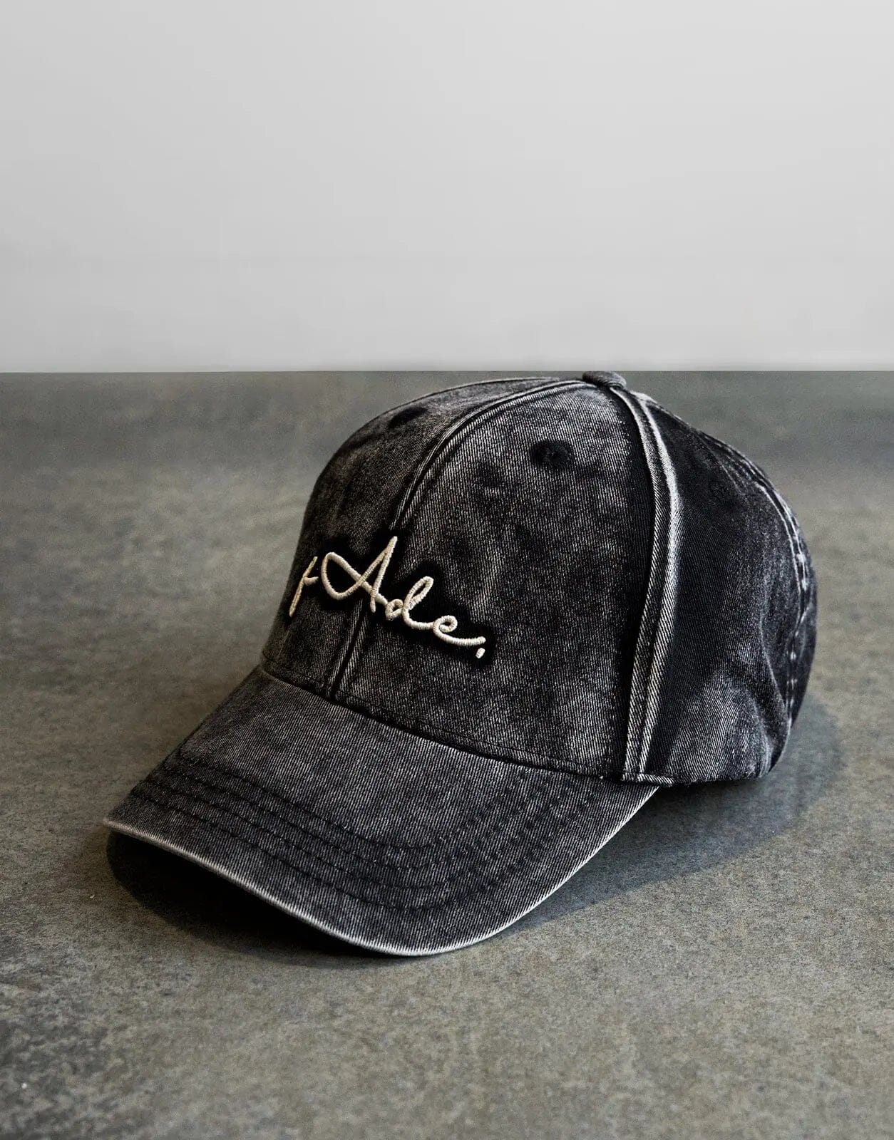 Fade Signature Washed Grey Cap - Subwear