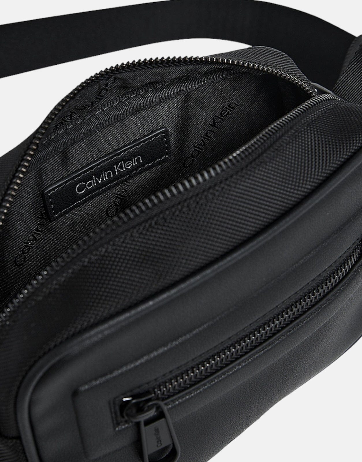 Calvin Klein Elevated Camera Bag Black - Subwear