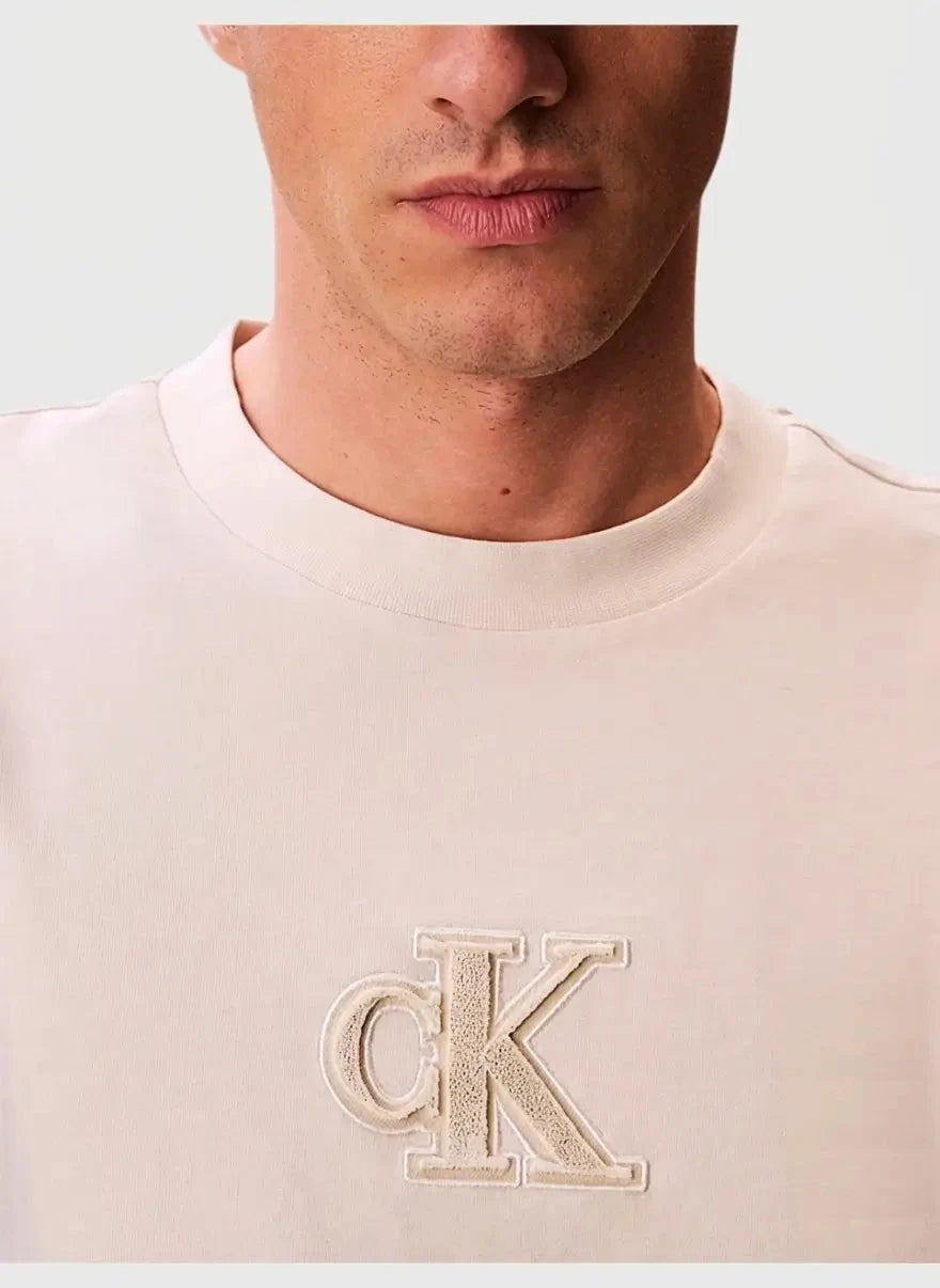 Calvin Klein Gift Giving 20s Easy Off-White T-Shirt - Subwear