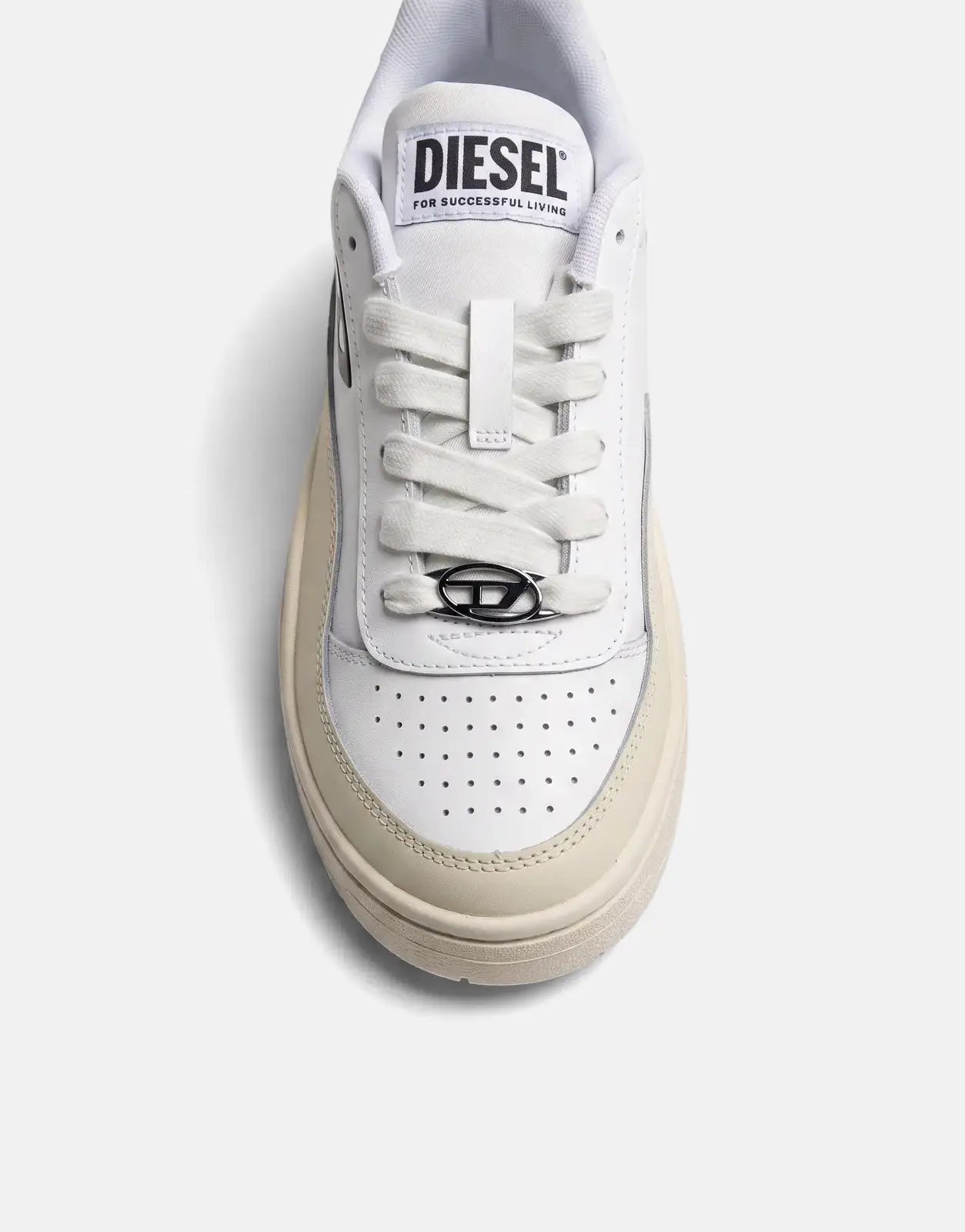 Front view of a white Diesel S-Tracked Low Sneaker HA668 with a beige sole and black DIESEL logo on the tongue.