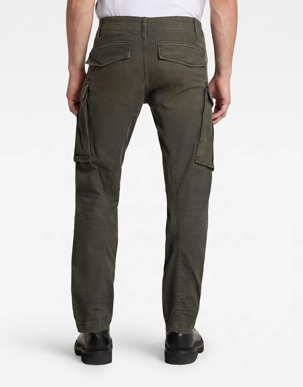 Men's G-Star RAW Rovic Zip 3D Regular Tapered Cargo Vintage Dust pants in dark olive green, featuring side and back pockets,