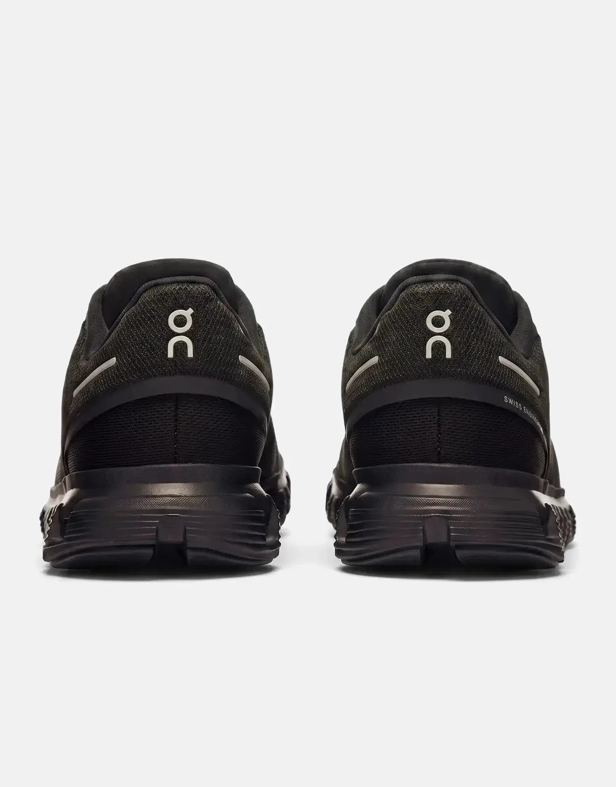 On Women's Cloud 6 Black Sneakers - Subwear