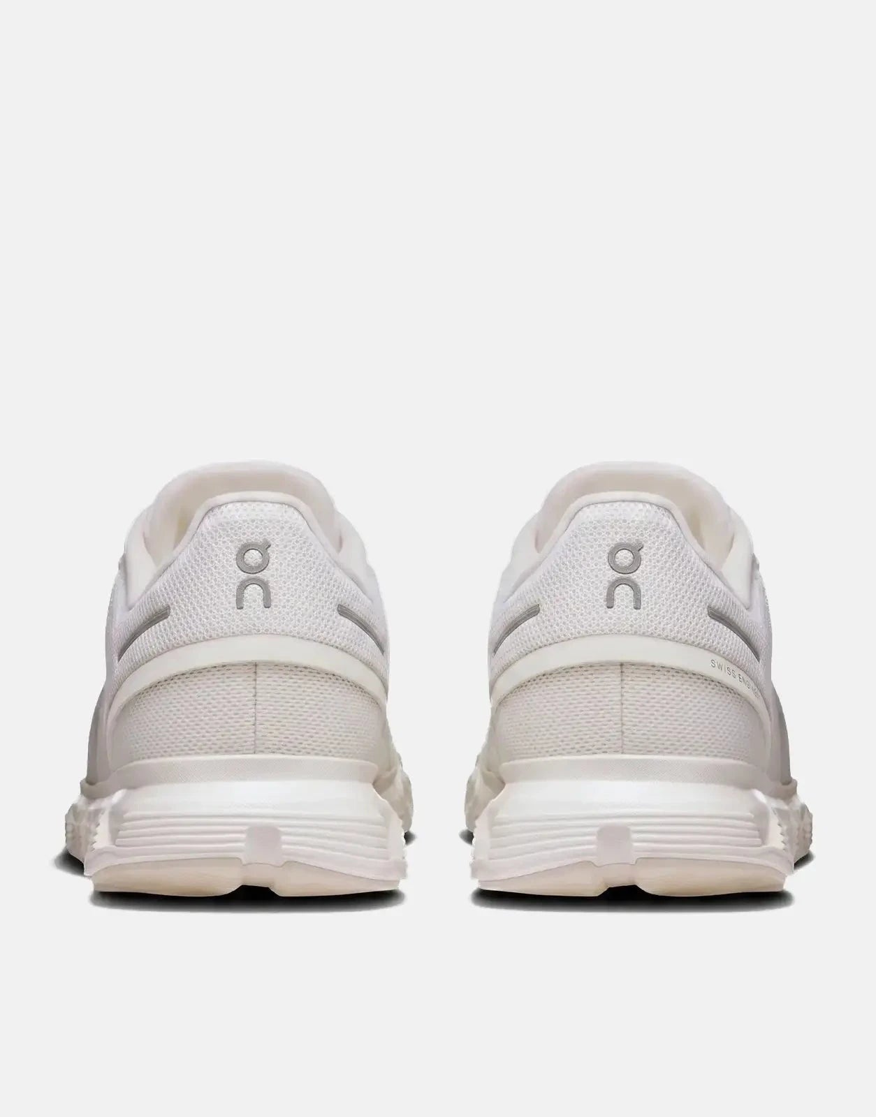 On Women's Cloud 6 White Sneakers - Subwear